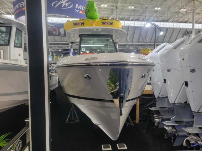 2026 Monterey Elite 25 Stern Drive US-RGFEE104J526 [photo 33]